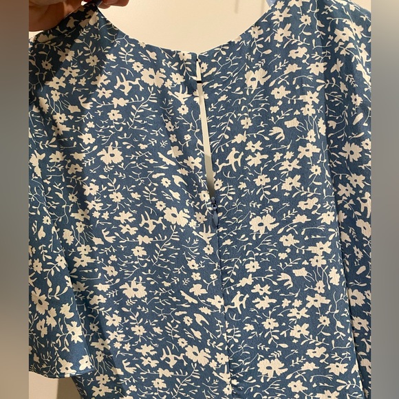 Small. Astr label beautiful blue floral dress. - Picture 4 of 7